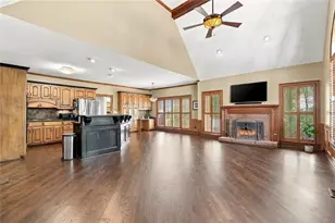 1251 Bridgewater Walk, Snellville, GA 30078 - Photo 16