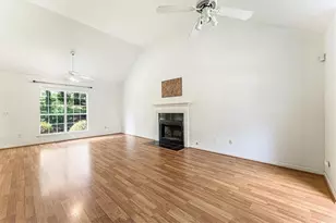 3427 Parkview Pl, Hapeville, GA 30354 - Photo 8