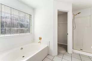 3427 Parkview Pl, Hapeville, GA 30354 - Photo 30