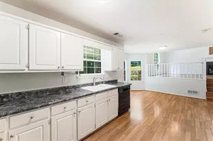 3427 Parkview Pl, Hapeville, GA 30354 - Photo 16