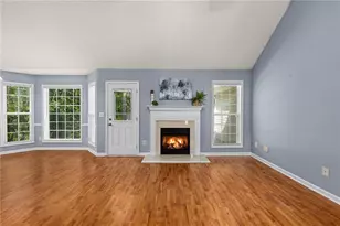 23 Grier Ln, Newnan, GA 30263 - Photo 2