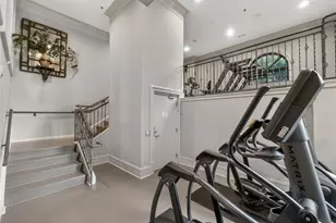 3334 Peachtree Rd NE, Atlanta, GA 30326 - Photo 34