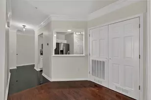 3334 Peachtree Rd NE, Atlanta, GA 30326 - Photo 16