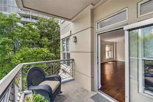 3334 Peachtree Rd NE, Atlanta, GA 30326 - Photo 32