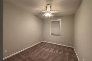 96 Round Pond Dr, Lilburn, GA 30047 - Photo 10