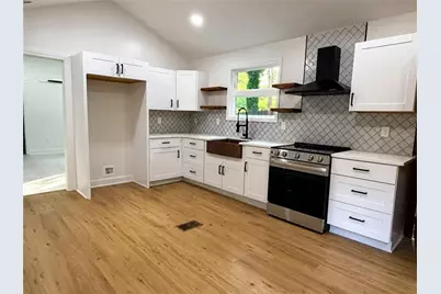 2363 Hi Roc Circle NE, Conyers, GA 30012 - Photo 6