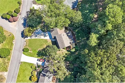 495 Wyncourtney Drive, Sandy Springs, GA 30328 - Photo 54