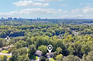 495 Wyncourtney Dr, Sandy Springs, GA 30328 - Photo 10