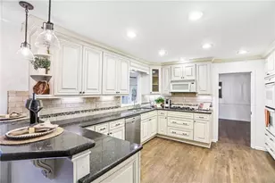 495 Wyncourtney Dr, Sandy Springs, GA 30328 - Photo 14