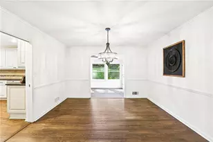 495 Wyncourtney Dr, Sandy Springs, GA 30328 - Photo 8