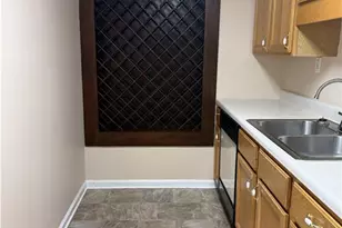 4715 Barnes Ct, Loganville, GA 30052 - Photo 8