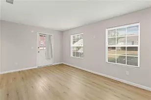 1321 Surrey Ln SW, Marietta, GA 30008 - Photo 6