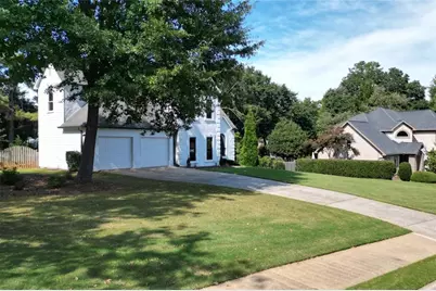 10590 Stonepoint Place, Johns Creek, GA 30097 - Photo 62