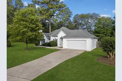 2376 Battle Forest Drive SW, Marietta, GA 30064 - Photo 2