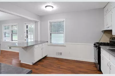 1675 Oak Ridge Way, Lawrenceville, GA 30044 - Photo 4