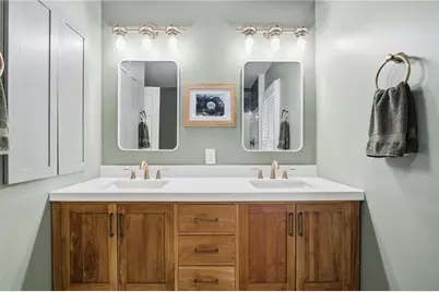4301 Huntington Circle, Dunwoody, GA 30338 - Photo 22