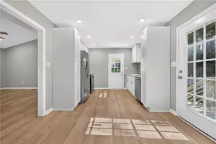 5545 Sallee Dr, Oakwood, GA 30566 - Photo 10