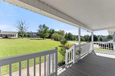 313 Hawthorne Drive, Cleveland, GA 30528 - Photo 2