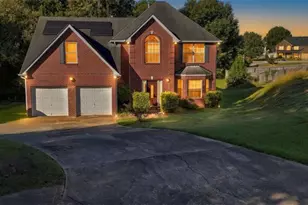 1935 Watercrest Dr, Jonesboro, GA 30236 - Photo 2