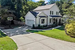 1870 Spring Ave NW, Atlanta, GA 30318 - Photo 2