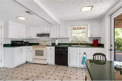 6381 Lakeview Drive, Buford, GA 30518 - Photo 18