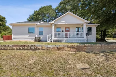 112 E Stephens Street, Winder, GA 30680 - Photo 2
