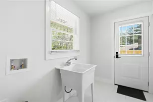 5542 Joeclay Dr, Stone Mountain, GA 30088 - Photo 22