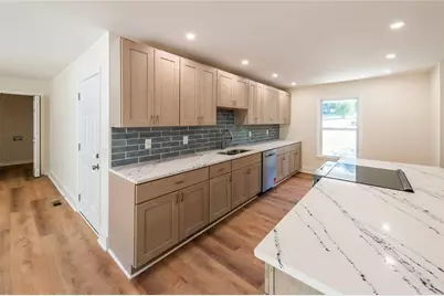 30 Wood Valley Circle, Carrollton, GA 30117 - Photo 10