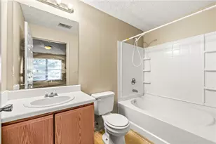 9202 Fairington Ridge Cir, Lithonia, GA 30038 - Photo 20