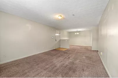 9202 Fairington Ridge Circle, Lithonia, GA 30038 - Photo 4