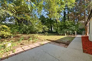 3346 San Antonio Dr, Snellville, GA 30039 - Photo 10