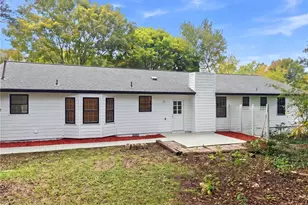 3346 San Antonio Dr, Snellville, GA 30039 - Photo 8