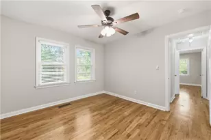 1003 Valley Dr, Smyrna, GA 30080 - Photo 10