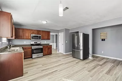 541 Hamlet Drive, Hampton, GA 30228 - Photo 8
