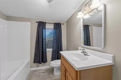 24 Mitchell St, Carrollton, GA 30117 - Photo 16