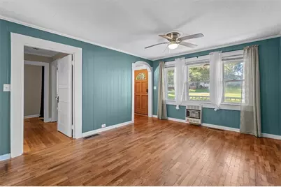 24 Mitchell St, Carrollton, GA 30117 - Photo 6