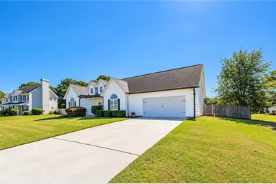 3021 Black Fox Drive, Loganville, GA 30052 - Photo 6