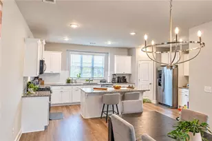 1576 Gin Blossom Cir, Lawrenceville, GA 30045 - Photo 4