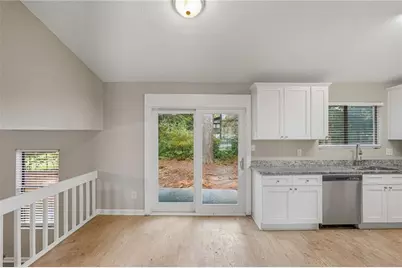 5130 S Woodbridge Trail, Stone Mountain, GA 30088 - Photo 6