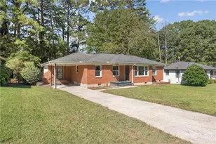 2465 Wood Valley Dr, East Point, GA 30344 - Photo 24