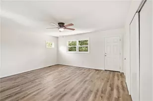 2465 Wood Valley Dr, East Point, GA 30344 - Photo 16