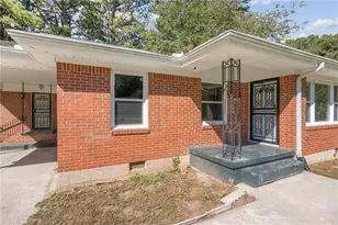 2465 Wood Valley Dr, East Point, GA 30344 - Photo 2