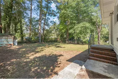 2465 Wood Valley Drive, East Point, GA 30344 - Photo 20