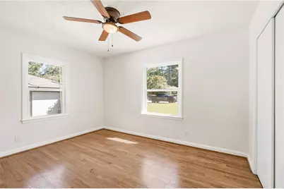 2465 Wood Valley Drive, East Point, GA 30344 - Photo 10