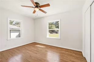 2465 Wood Valley Dr, East Point, GA 30344 - Photo 10