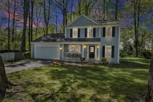 1976 Longwood Ct, Lithonia, GA 30058 - Photo 2