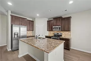 705 Barberry Dr, Woodstock, GA 30188 - Photo 2