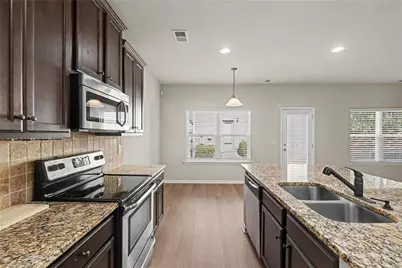 705 Barberry Drive, Woodstock, GA 30188 - Photo 8