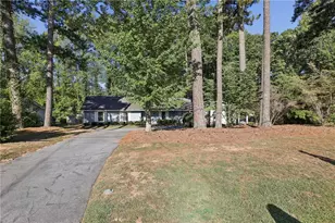 2862 Dunnington Cir, Atlanta, GA 30341 - Photo 4