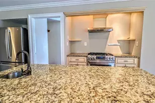 325 Lakeshore Dr NE, Marietta, GA 30067 - Photo 14
